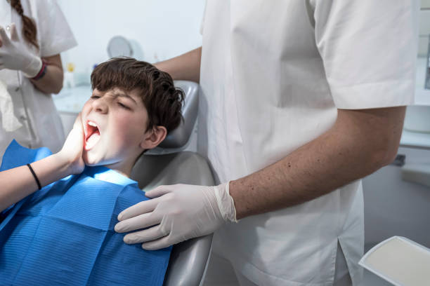 Best Orthodontic Emergency Dentist in Centerville, IA